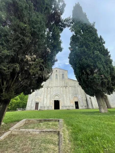 San Liberatore a Majella - abbazie medievali in Abruzzo
