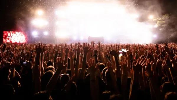 Concerti Pescara Estate 2023   su Freepik